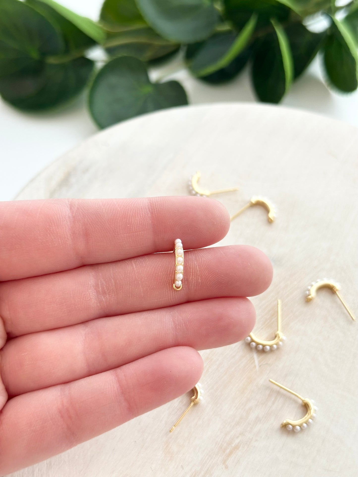 Dotted Micro Pearl Curved Earring Post - Gold (10pc)