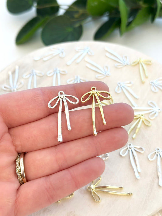Dangle Bow Charm - Gold or Silver (10pc)