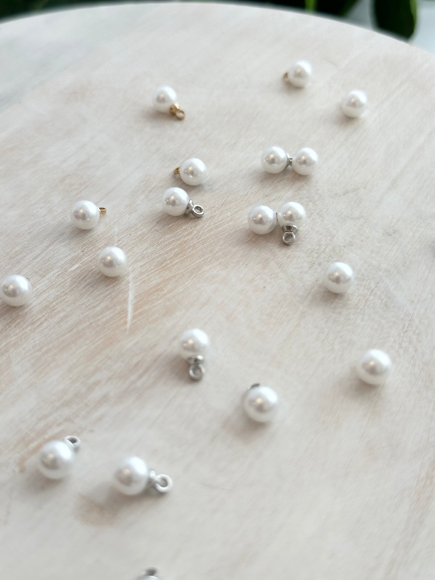 Pearl Charms 6mm - Gold or Silver (10pc)