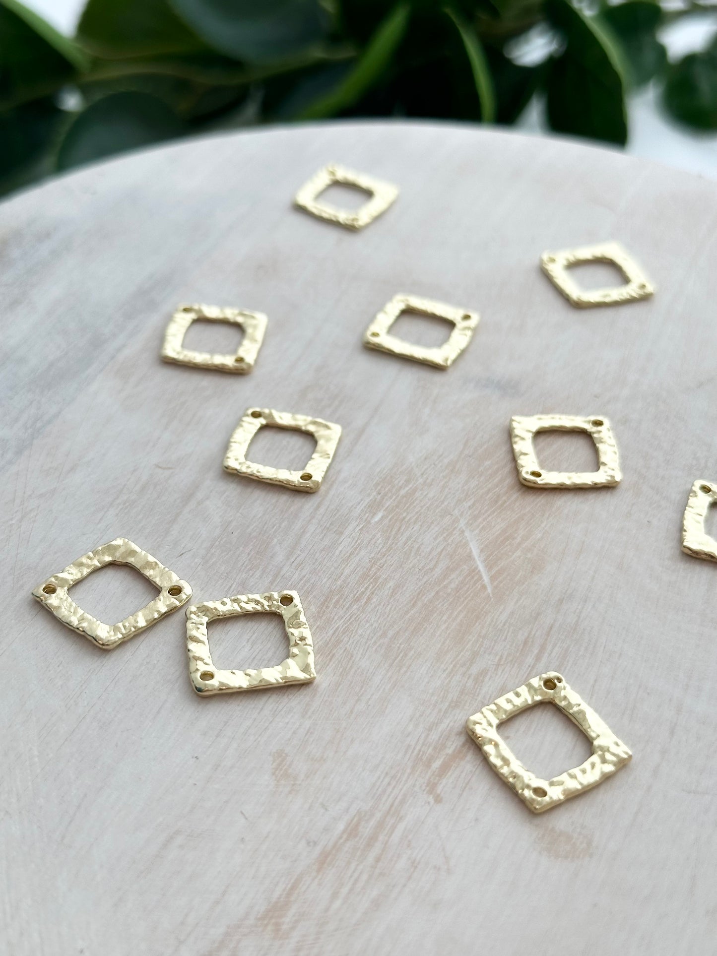 Hammered Open Diamond Connector Charm - Gold (10pc)
