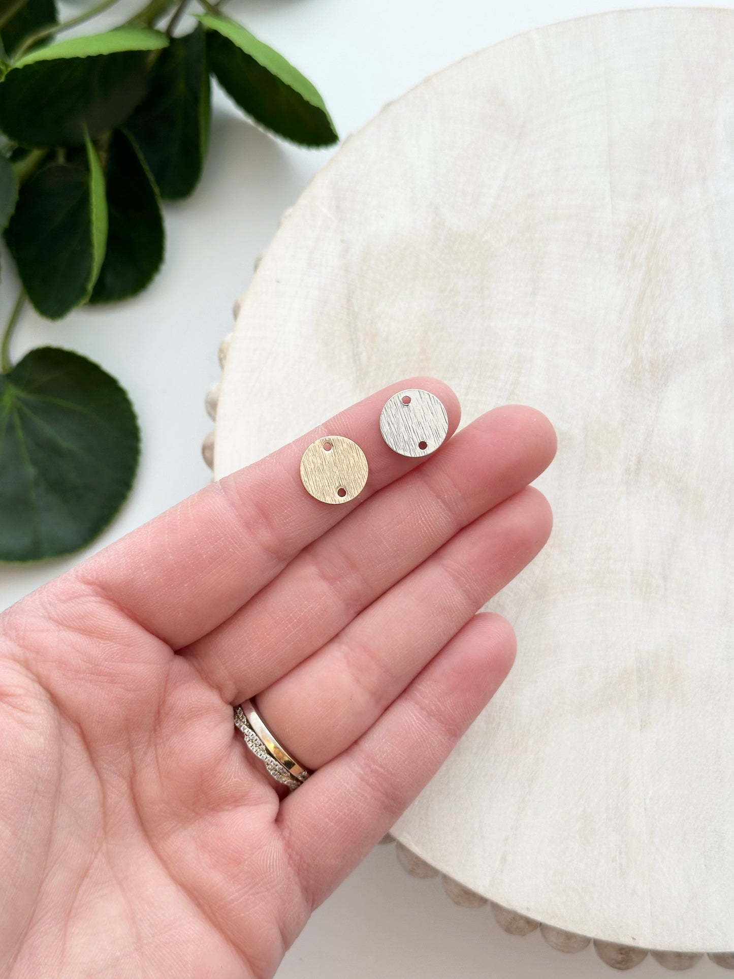 Circle Connector 12mm - Gold or Silver (10pc)