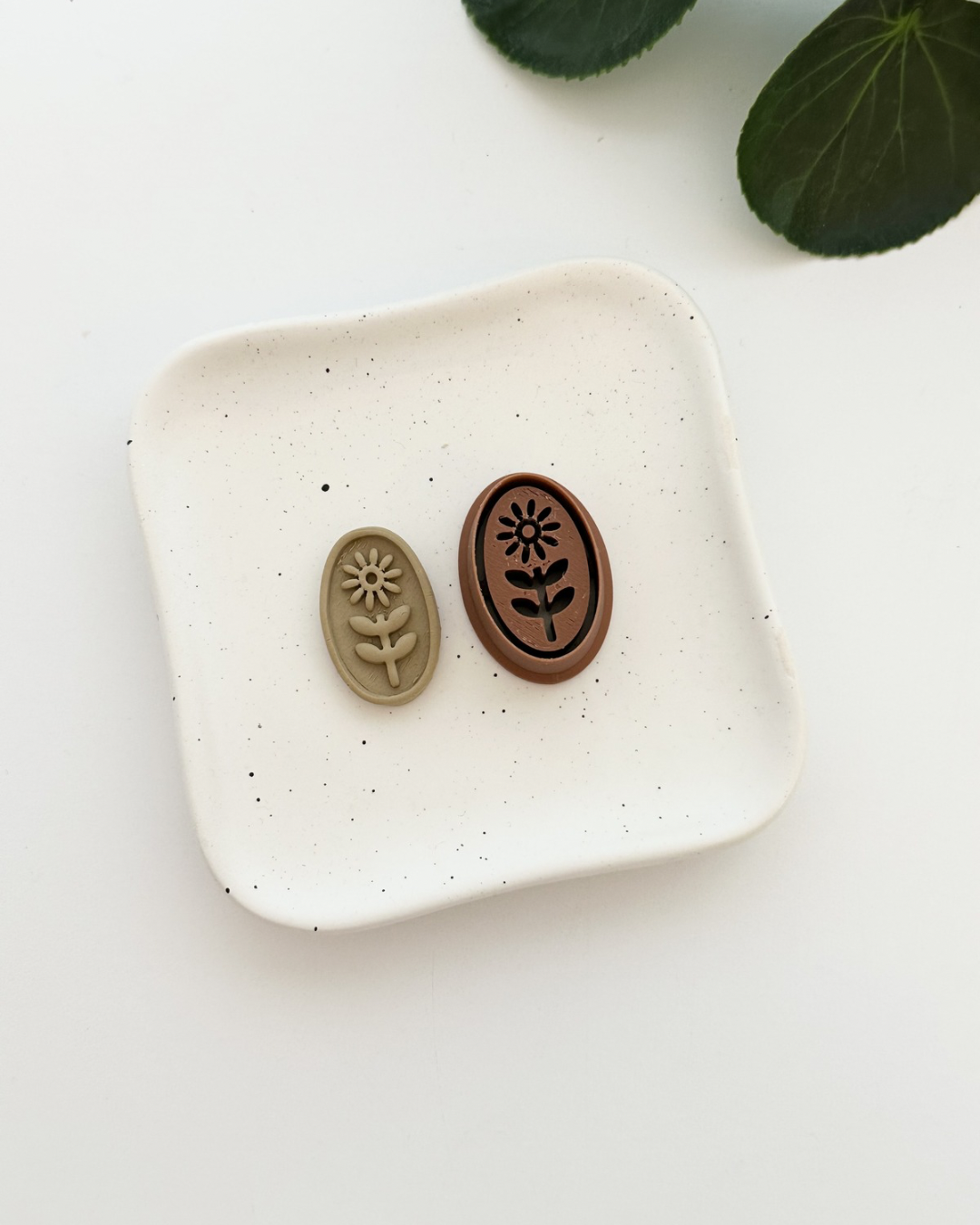 Debossed Sunflower Oval | Polymer Clay Cutter