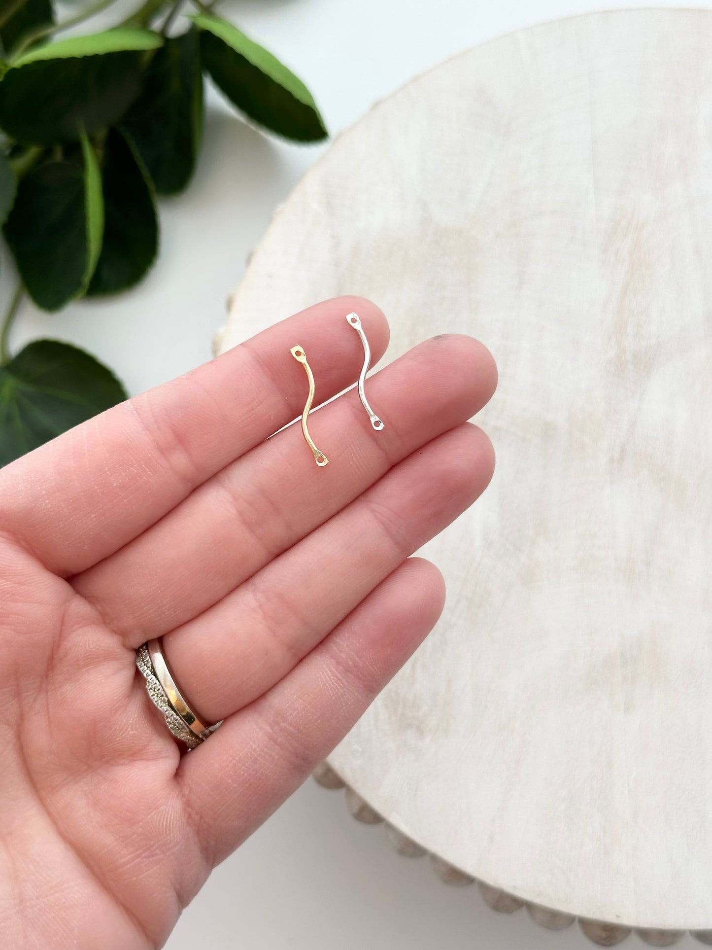 Curved Bar Connector Charm - Gold or Silver (10pc)