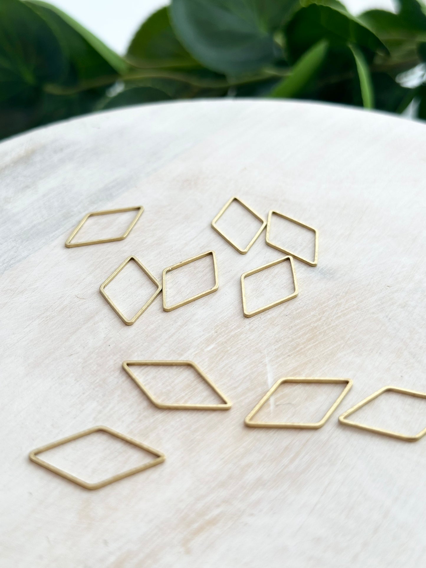 Rhombus Bezel Charm - Gold (10pc)