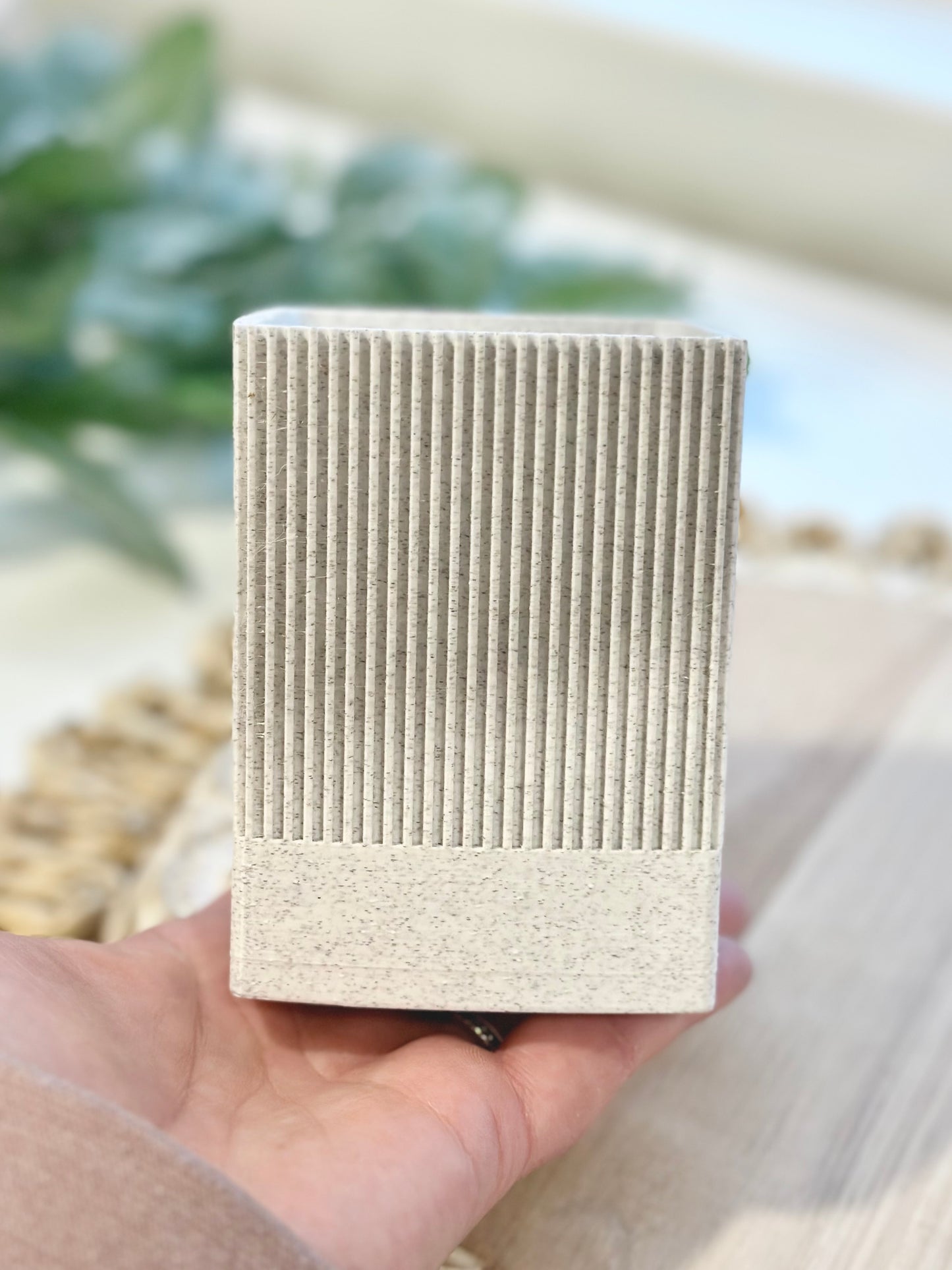 Puffy Square Ribbed Tool Vase