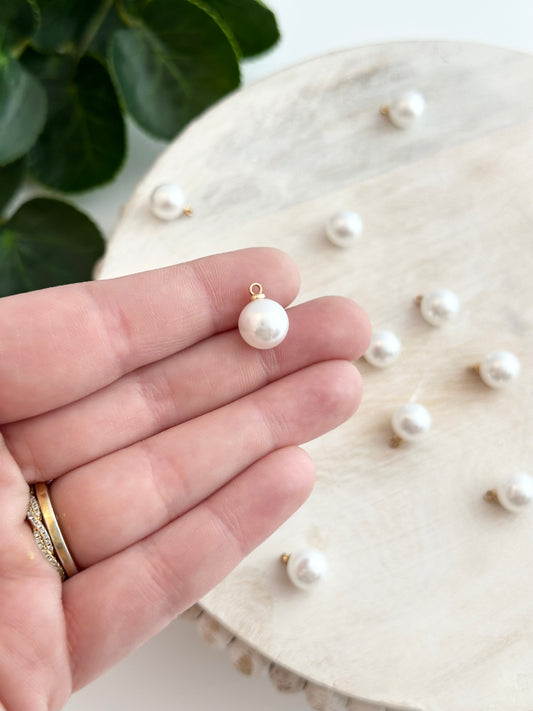 Pearl Charms 10mm - Gold or Silver (10pc)