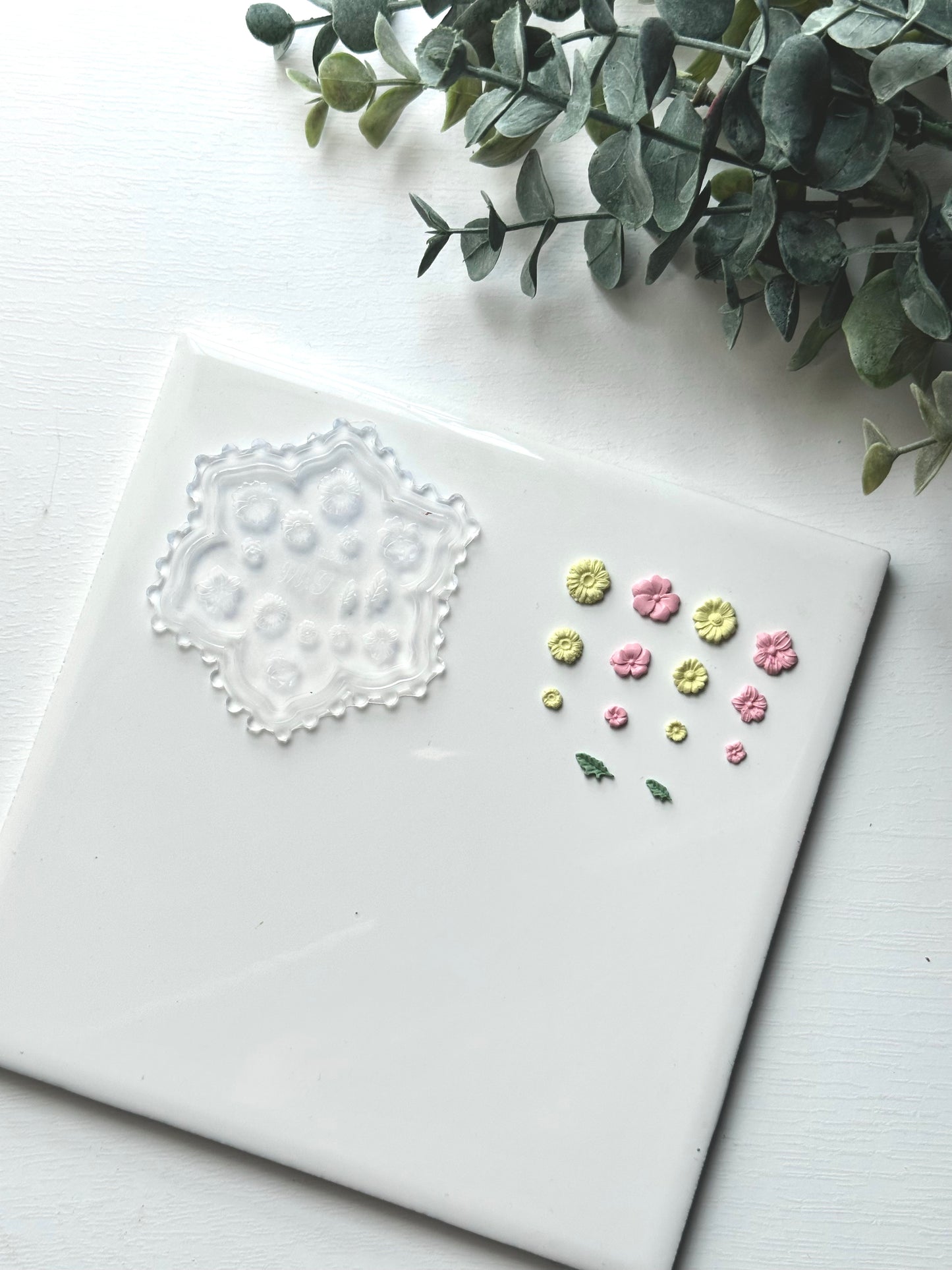 Micro Flowers & Leaves Mold | M06
