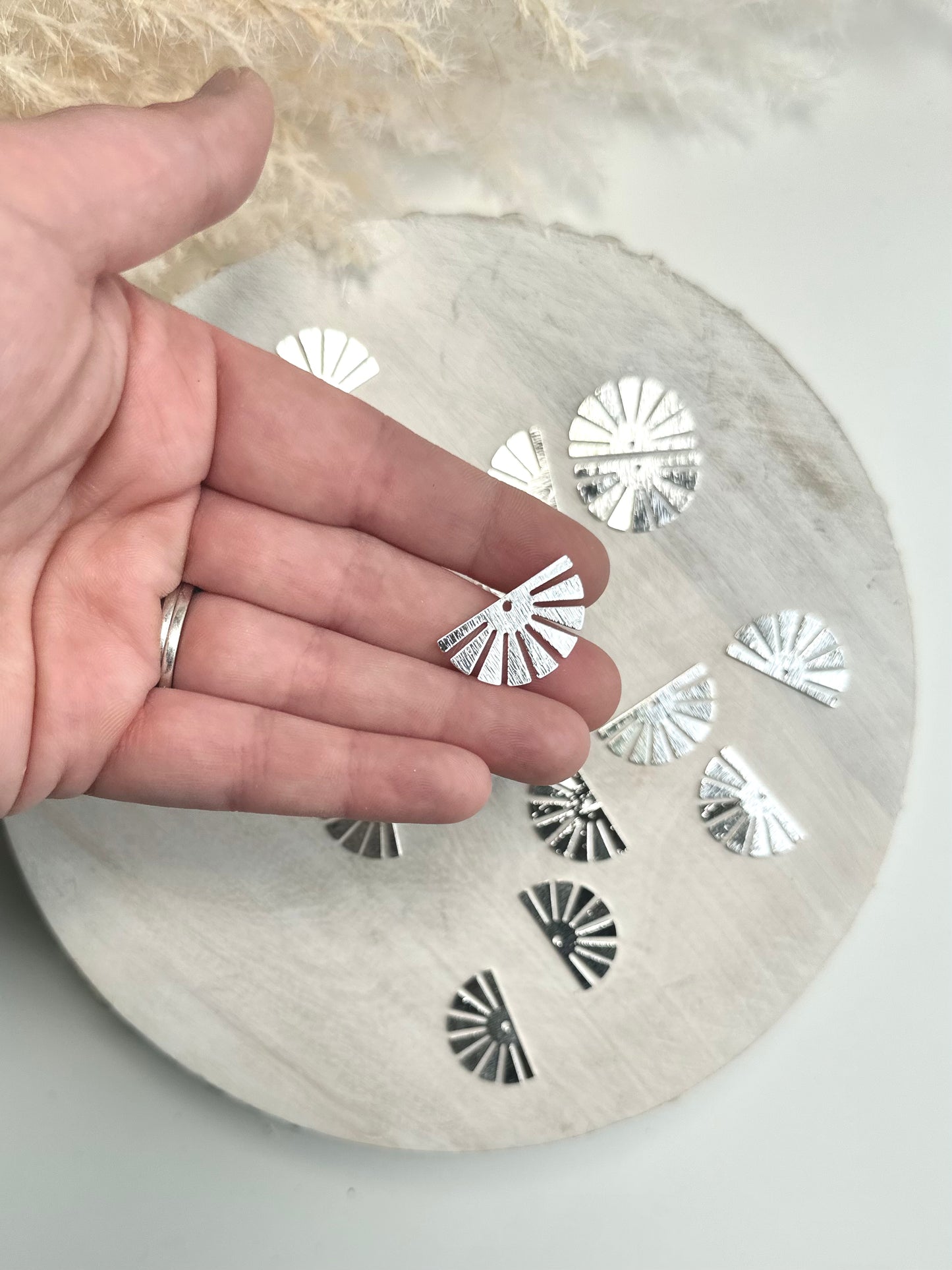 Sunburst Charm - Silver (10pc)