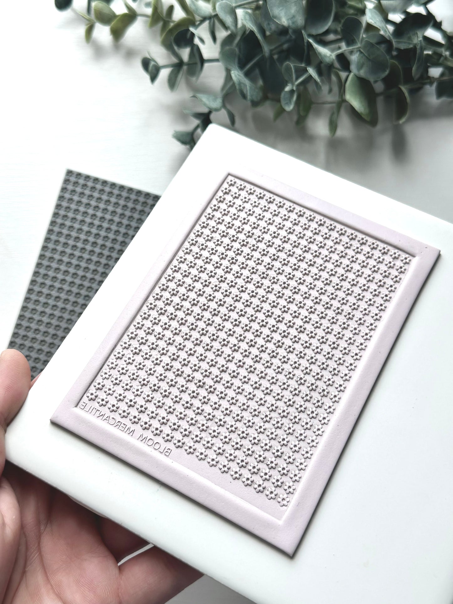 Mini Daisies | Texture Mat
