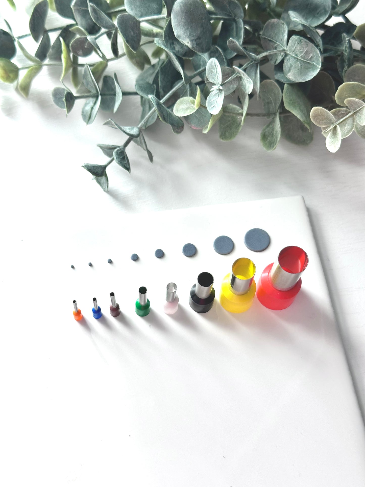 Micro Circles (8pc) | Polymer Clay Cutter