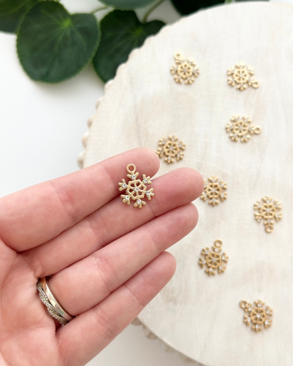Snowflake Charms - Gold  (10pc)