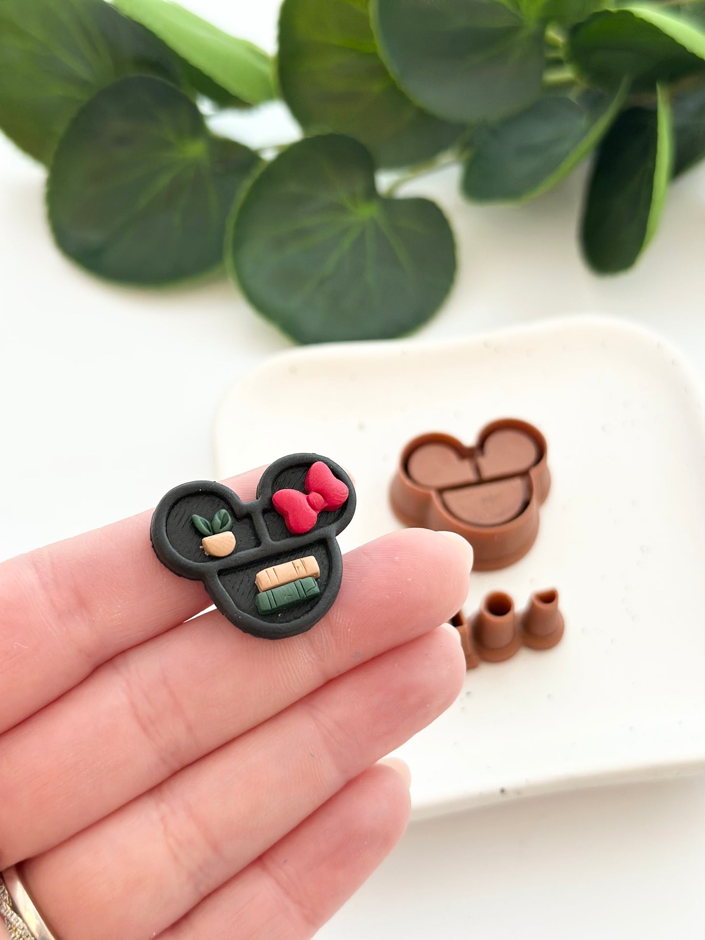 Mouse Head Bookshelf with Micro Decor (2pc Set) | Polymer Clay Cutter
