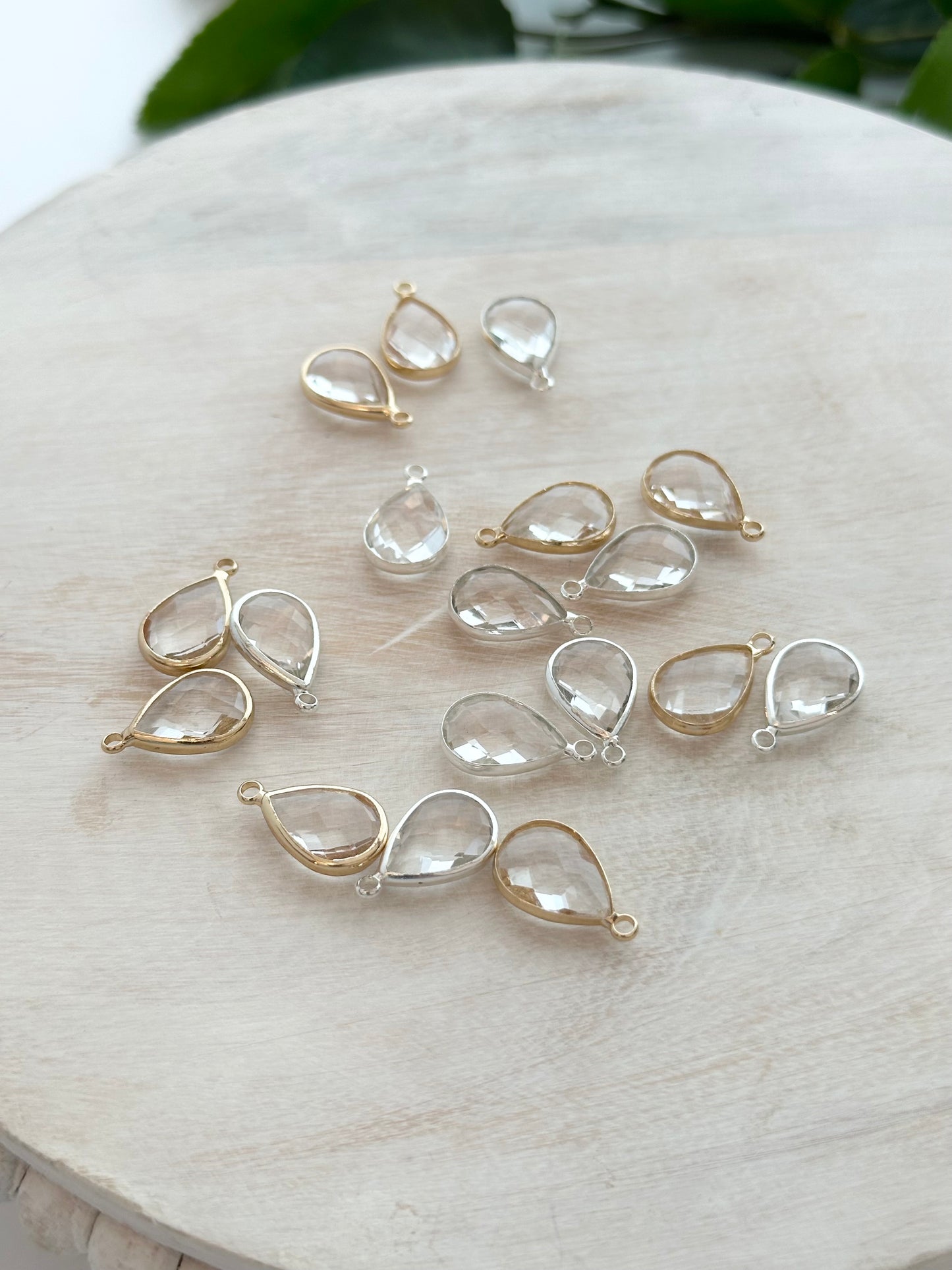 Glass Teardrop Charm - Gold or Silver (10pc)