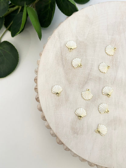 White Enamel Shell Charm - Gold (10pc)