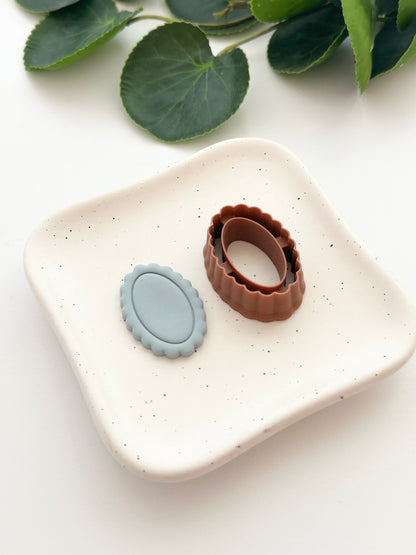 Scalloped Oval Frame | Polymer Clay Cutter
