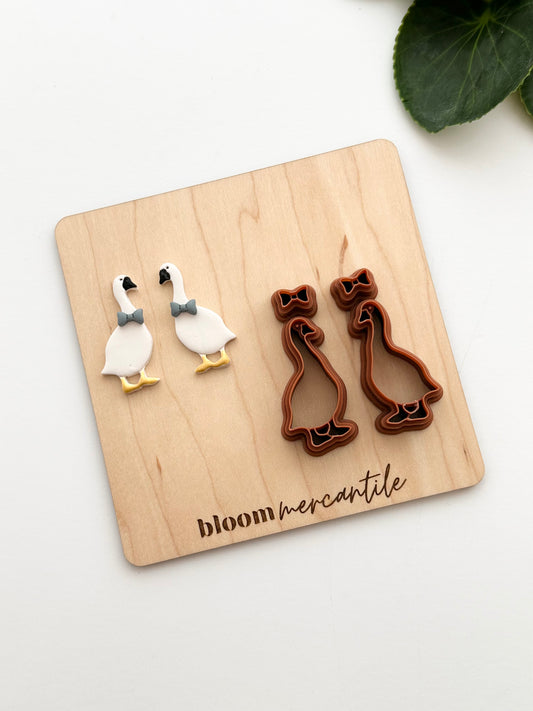 Goose with Bow (Mirror Set) | Polymer Clay Cutter