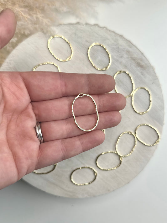 Long Hammered Oval Bezel Charm - Gold (10pc)